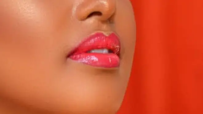 Baadhi ya hizi bidhaa kama ukitumia ambayo si salama zinakufanya unapendeza kwa muda, lakini baadae huleta madhara.