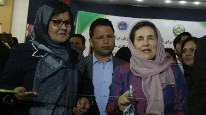 د هراتي ښځو لاسي صنایعو نندارتون