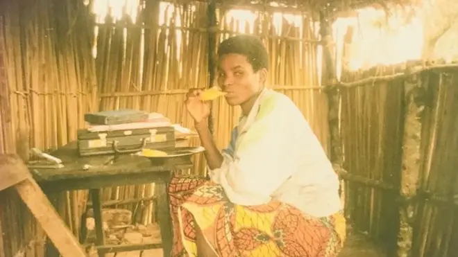 Picha ya Bi Angeline Ndayubaha Ndayishimiye kabla ya kuwa mke wa Rais, inaaminiwa kuchukuliwa wakati alipokuwa ukimbizini