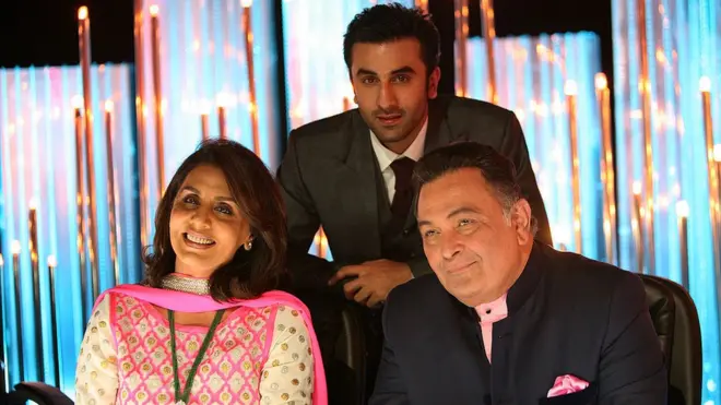 رشی کپور کے بیٹے رنبیر کپور نے مشہور فلمساز سنجے لیلی بھنسالے کے ساتھ پہلے اسسٹنٹ ڈائریکٹر کے طور پر کام کیا اور اس کے کچھ عرصے بعد 2005 میں اداکارہ سونم کپور کے ساتھ فلم ساوریہ سے ڈیبیو کیا