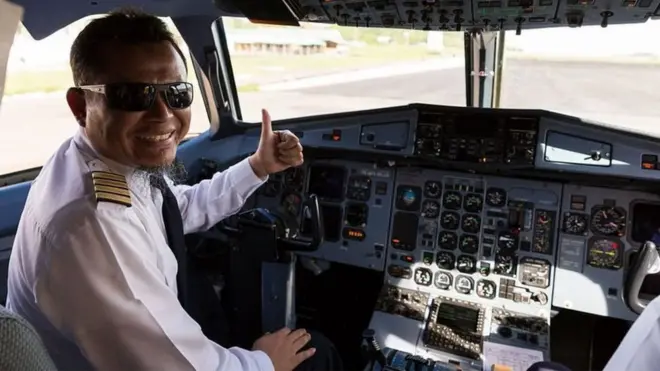 ต้องการนักบิน