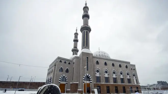 Hollanda'nın Rotterdam kentindeki Essalam Camisi.