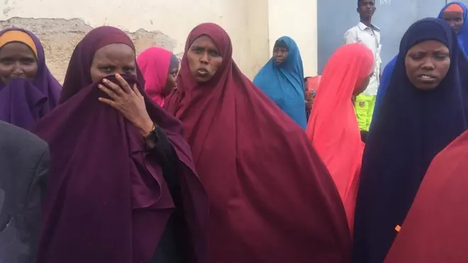 Waxay ka cabayanaan inaysan helin wixii loo ballan qaaday.