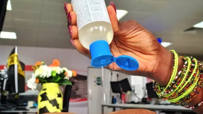 Corona virus don make many pipo to dey use hand sanitizer