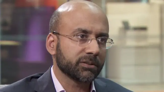 بین الاقوامی مالیاتی ادارے آئی ایم ایف نے ڈاکٹر عاطف میاں کو پچیس 'روشن ترین' نوجوان ماہرینِ اقتصادیات میں شامل کیا تھا۔