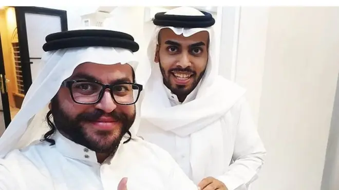 مدون سعودي يستضيف إسرائيليين بمنزله في الرياض