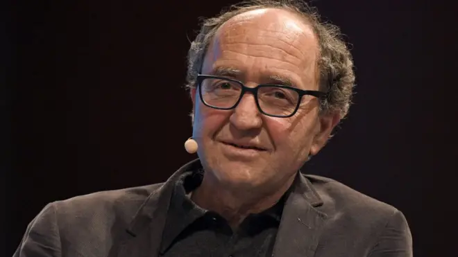 Pengacara Dogan Akhanli nya, Ilias Uyar, mengatakan, 'sungguh luar biasa bahwa Turki sekarang memburu orang-orang berpikiran kritis di luar negeri."