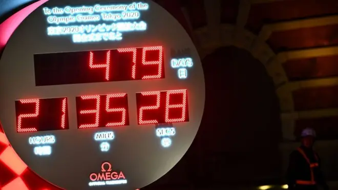 Часы, отсчитывающие дни до начала очередной Олимпиады, пришлось переставить.