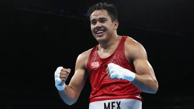 Misael Rodríguez logró avanzar a la semifinal de boxeo en menos de 75 kilogramos, lo que lo pone en la pelea por la medalla de oro, plata y al menos bronce.