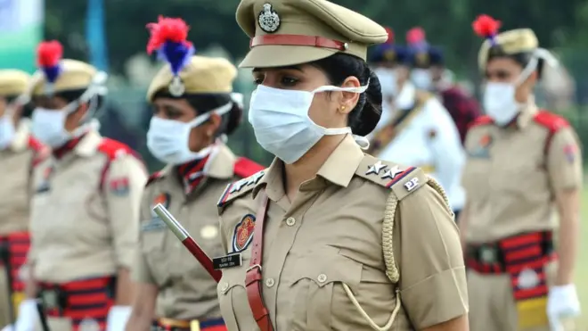 पुलिसकर्मी