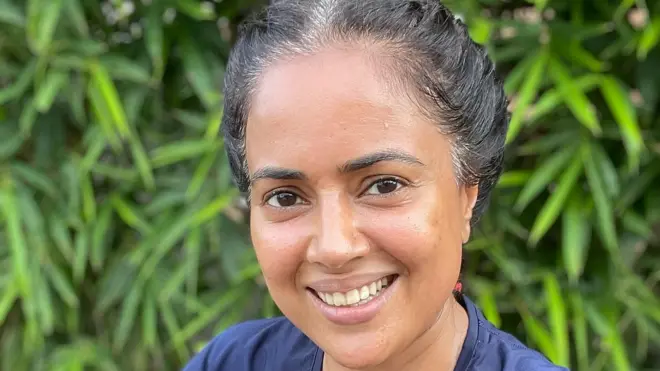 నటి సమీరా రెడ్డి వైట్ హెయిర్ గురించి తన ఇన్స్టా పోస్టులో బోల్డ్ స్టేట్మెంట్ చేశారు.