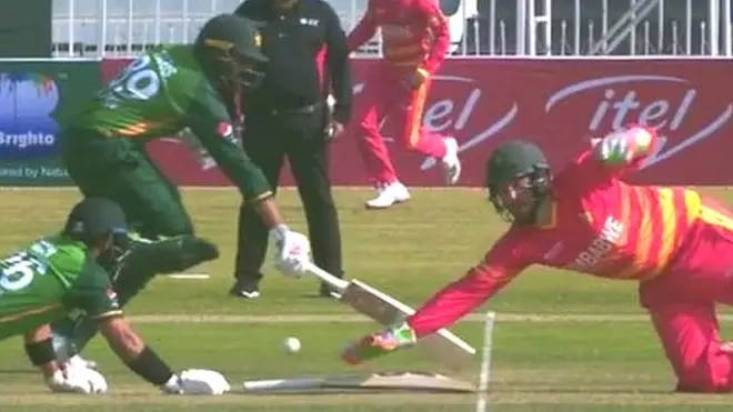 پاکستان رن آؤٹ