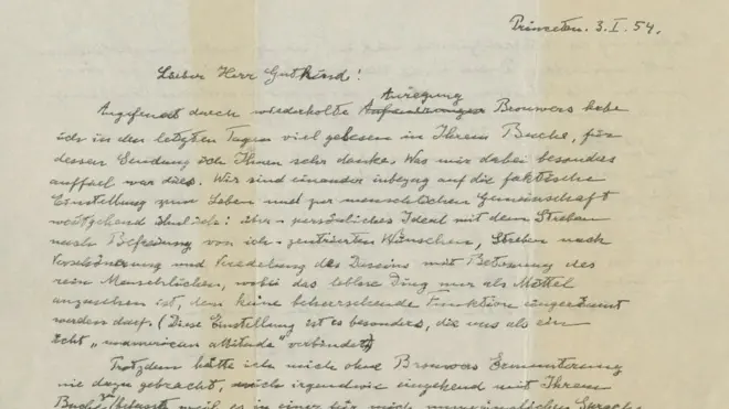 A cartabetboo entainAlbert Einstein para Eric Gutkin,betboo entain1954, aborda a religiãobetboo entainduas páginas manuscritasbetboo entainalemão