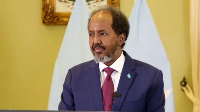 የሥልጣን ዘመናቸው የተጠናቀቀው የሶማሊያ ፕሬዝዳንት ሐሰን ሼክ ሞሐሙድ ሥልጣናቸውን ለማራዘም ያደረጉትን ሙከራ ተከትሎ ከፍተኛ ተቃውሞ ገጥሟቸዋል።