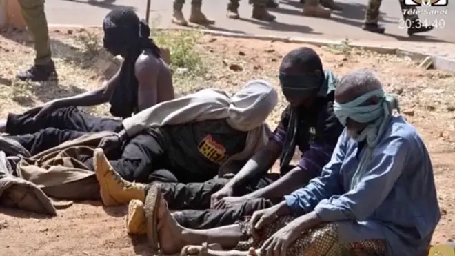 Задержанные после нападения на аэропорт