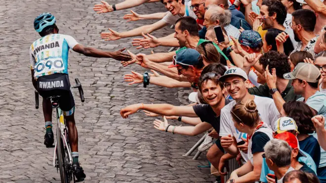 Ku wa gatandatu, Manizabayo yavanywe mu isiganwa kubera iminota yari amaze gusigwaho n’uwa mbere