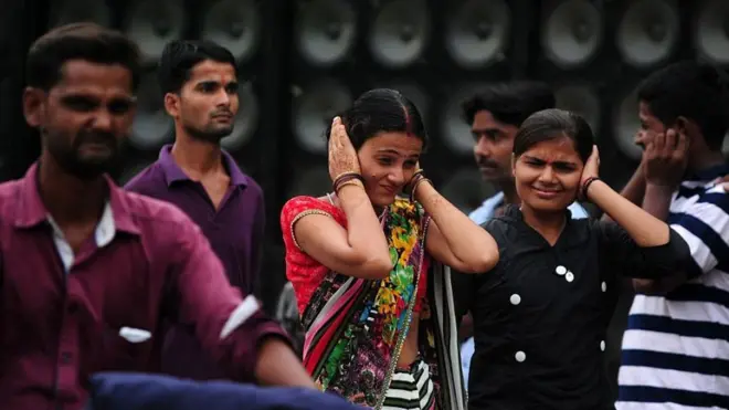 ધ્વનિ પ્રદૂષણ તમારાં શરીરને કેવી રીતે અસર કરે, કયા સાધનમાંથી કેટલું ધ્વનિ પ્રદૂષણ થાય, તેનાથી કેવા નુકસાન થાય અને કેવી રીતે બચી શકાય, બીબીસી ગુજરાતી, બીબીસી ન્યૂઝ ગુજરાતી