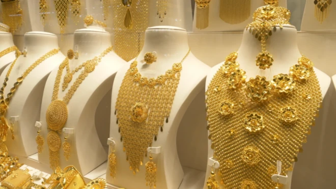 qızıl, Azərbaycan