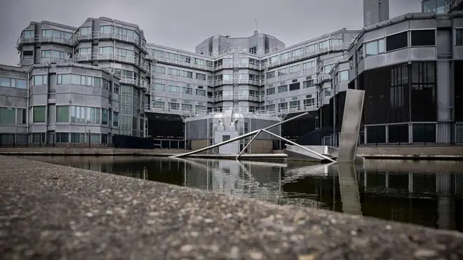 مقر سرویس اطلاعات و امنیت عمومی هلند، ای‌آی‌‌وی‌دی در شهر زوترمیر