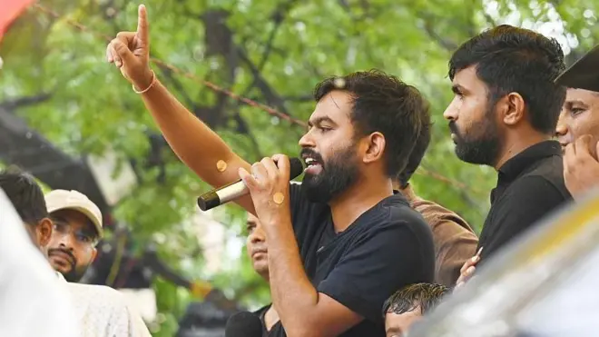 অভিজিৎ দীপকে