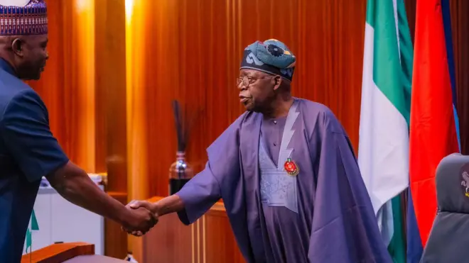 Aarẹ Tinubu ati minisita fun eto abo