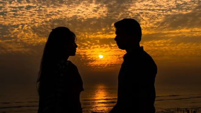 আলাপ করার বা দেখা করার পর সম্পর্ক হবে কিনা, সেই সম্পর্কের পরিণতি কি হবে, সেসব নির্ভর করে দুজনের মধ্যে। 