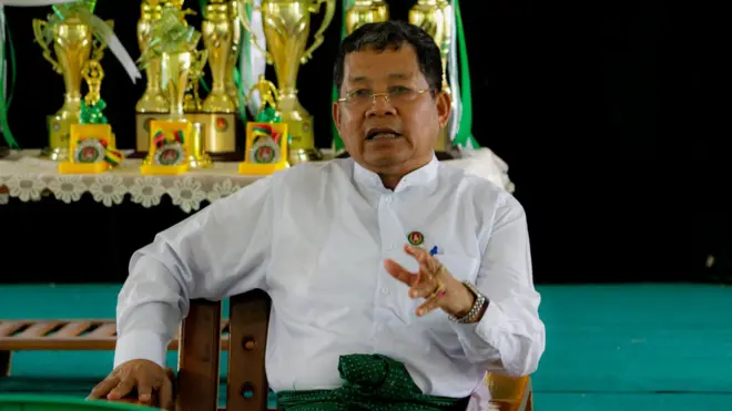 ဦးမြင့်လှိုင်