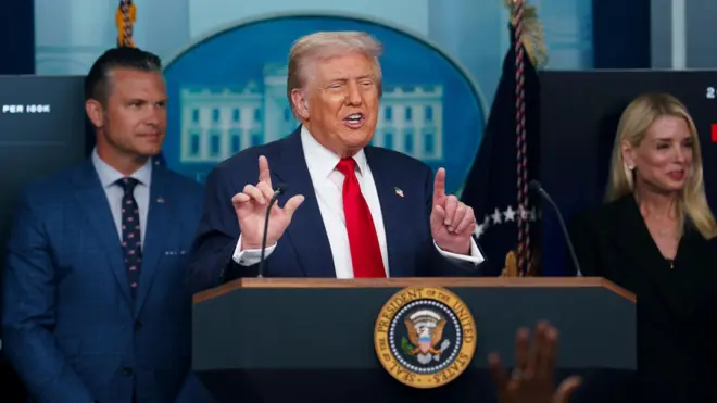 Трамп на пресконференції у Білому домі