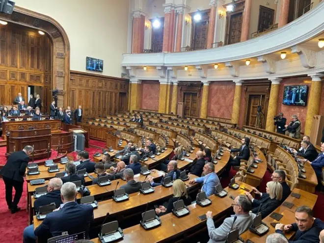 Клупе опозиционих посланика су остале празне другог дана заседања Скупштине Србије