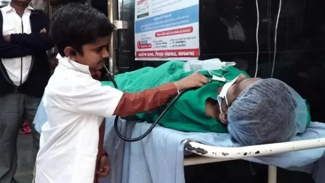 మూడడుగుల డాక్టర్ 