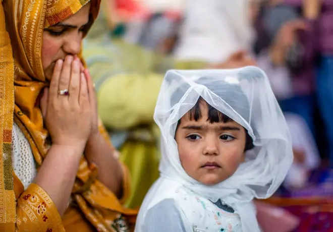 ماشومان د نرمې روزنې پر وخت باید یو حد ولري.