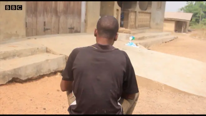 Aworan akẹkọọ tori ko yọ