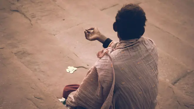 భిక్షాటన 