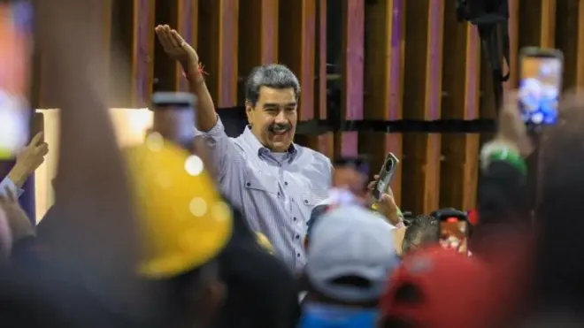 رئیس جمهور ونزوئلا اتهام آمریکا به خود مبنی بر رهبری یک کارتل مواد مخدر را رد می‌کند