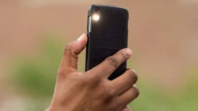 ተማሪዎቹ በስልካቸው ፎቶ ለመነሳት ተሰብስበው ነው አደጋው የደረሰው