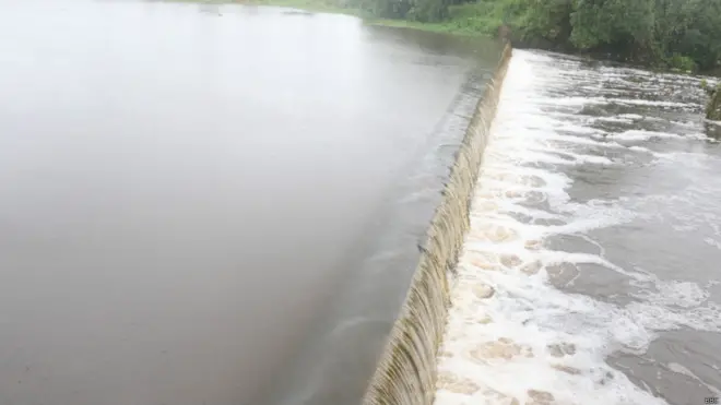 ශ්‍රී ලංකාවේ ගංවතුරක්-සංරක්ෂිත ඡායාරූපයකි