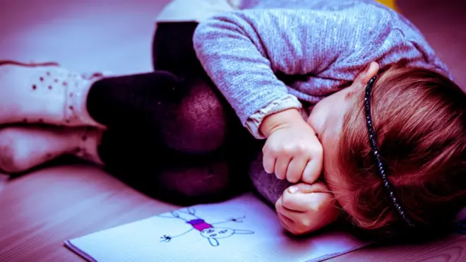 Los padres de Judy no la dejaban tener contacto con el mundo exterior.