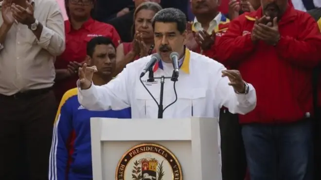 Maduro volvió a insistir en adelantar las elecciones al único órgano estatal que no controla.