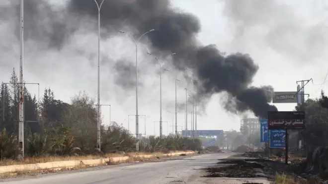 قصف المعارضة للصواريخ بأعداد كبيرة ودون تمييز وصف دي ميستورا بأنه يبلغ حد جريمة حرب