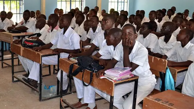 Miliọnu kan abọ awọn akẹkọọ to pegede ninu idanwo naa