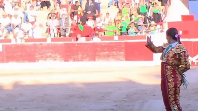 Жінка-матадор