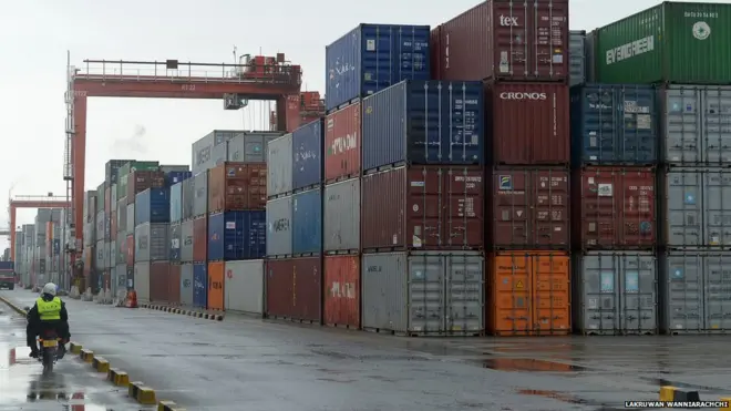 කන්ටේනර් අංගනය