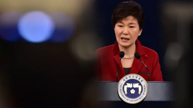 "Мы оставим пути открытыми, здесь вы найдете надежду и новую жизнь", - заявила президент, обращаясь к потенциальным беженцам