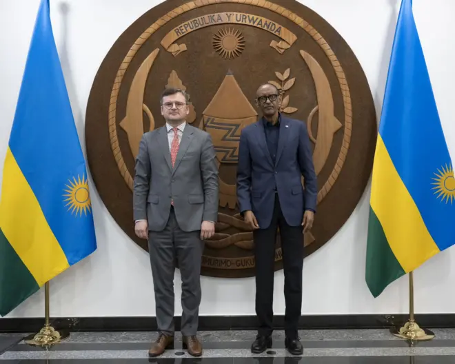 Dmytro Kuleba na Perezida Kagame kuwa kane i Kigali