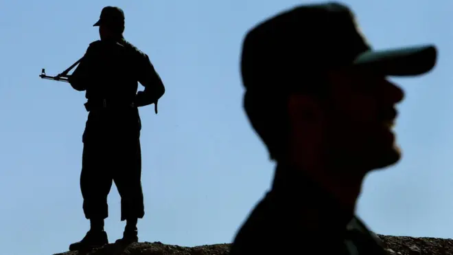 جیش العدل نامی شدت پسند گروپ ماضی میں بھی ایرانی سکیورٹی فورسز پر حملے کرتا رہا ہے