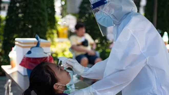 ตรวจเชื้อโควิด