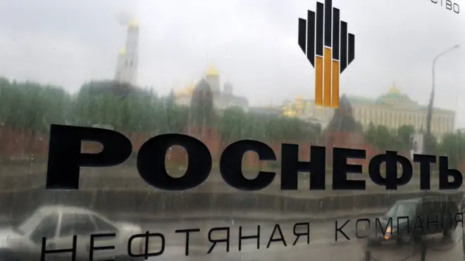 Долгое время было не ясно, по какому сценарию пройдет приватизация компании