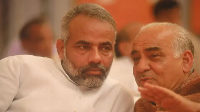 नरेंद्र मोदी के साथ मदन लाल खुराना