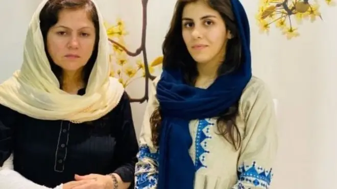 شورى كوفي ووالدتها فوزية