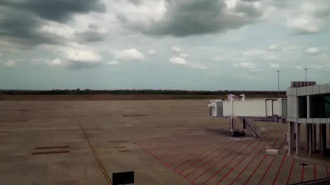 สนามบินร้าง